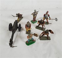 7 Cast Metal Soldiers & A Small Field Cannon
