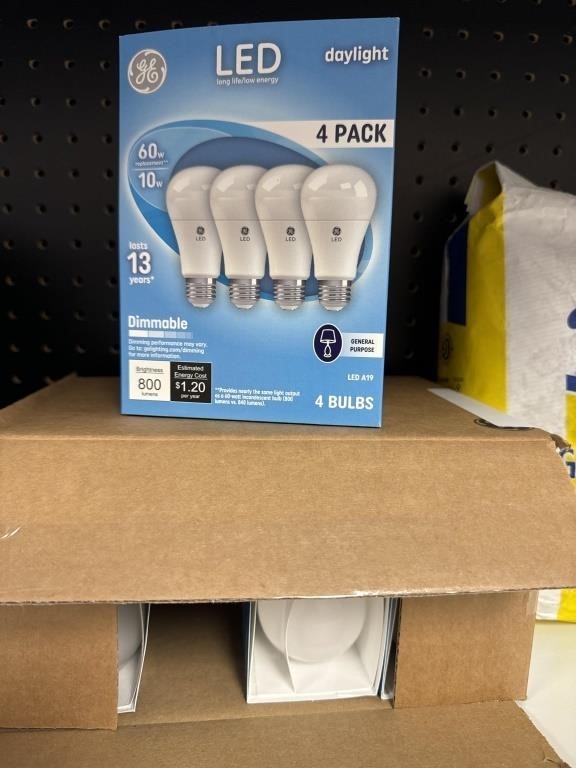 GE LED 60W 4-4pack bulbs