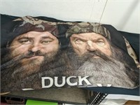 Duck dynasty throw blanket
