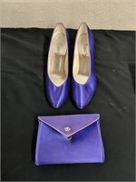 Size 8 purple dress shoes with clutch to match