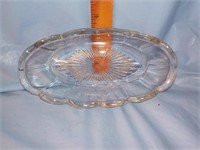 Oval relish dish