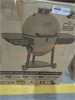 Professional Char-Griller Akorn grill & smoker