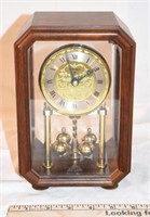 VINTAGE WEST GERMAN QUARTZ CLOCK - WORKS