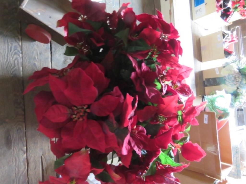 POINTSETTIAS IN TIN