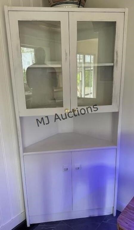 Belleville Home Clearing Auction
