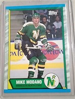 2003 Mike Modano Topps Hockey Card