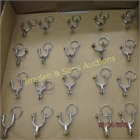 GROUP OF 20 SPUR KEYCHAINS