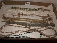 Lot of jewelry