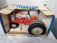 Diecast Ertl 981 Tractor USA