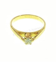 14k Yellow Gold & Diamond Ring Size (5.5)