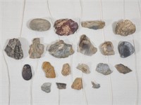 COLLECTION OF VARIOUS STONES & ARTIFACTS