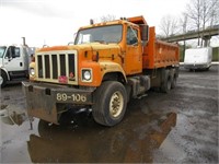 1989 International F2574 T/A Dump Truck