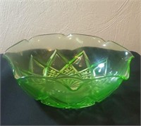 Lime green pattern glass bowl
