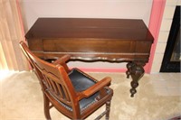 Antique Mahogany Spinet Desk with