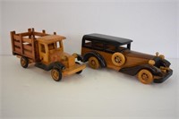 2 WOOD ANTIQUE VEHICLE FROM THE HERITAGE MINT