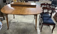 Nice Solid Wood Kitchen Table, Vtg Chairs.