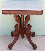 ORNATE VICTORIAN WALNUT MARBLE TOP TABLE, 28 1/2"