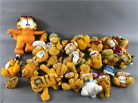28pc Garfield Plush Some NWT
