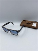 PAIR OF RAY BAN SUNGLASSES NOT CONFIRMED
