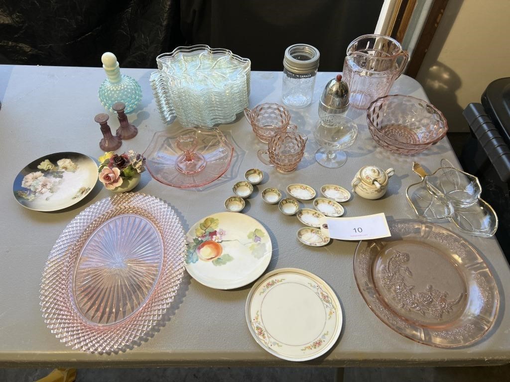 DEPRESSION GLASS AND MISCELLANEOUS CHINA AND