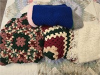 Lot of 4 crochet blankets