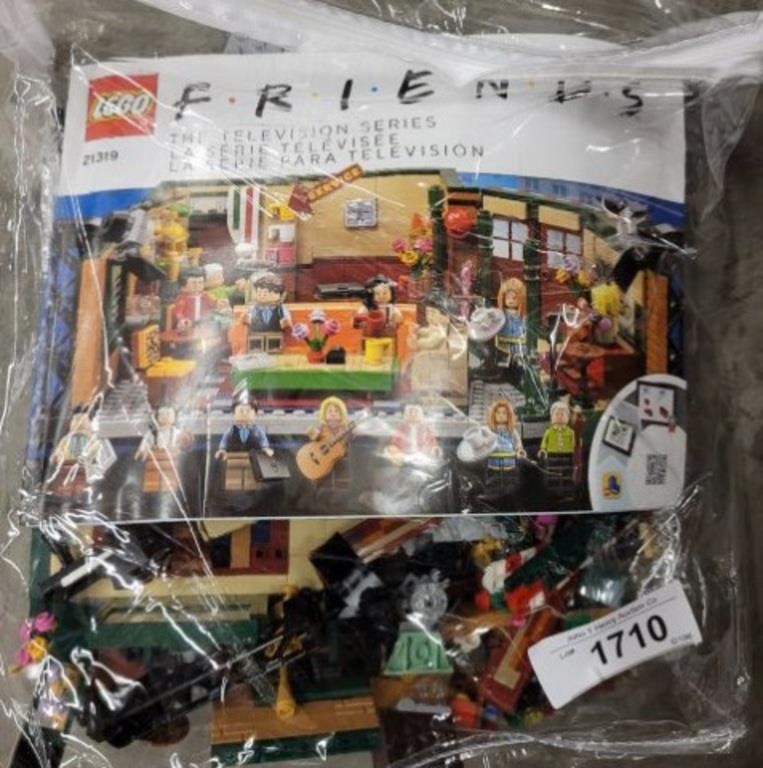 GROUP OF FRIENDS LEGOS LOOSE