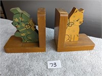 Vintage Wooden Dog & Cat Book Ends