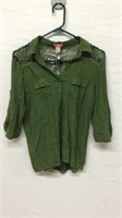 R2) JUNIORS LARGE BODY CENTRAL GREEN SHIRT