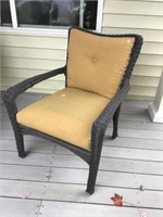Wicker Outdoor Chair With Cushion