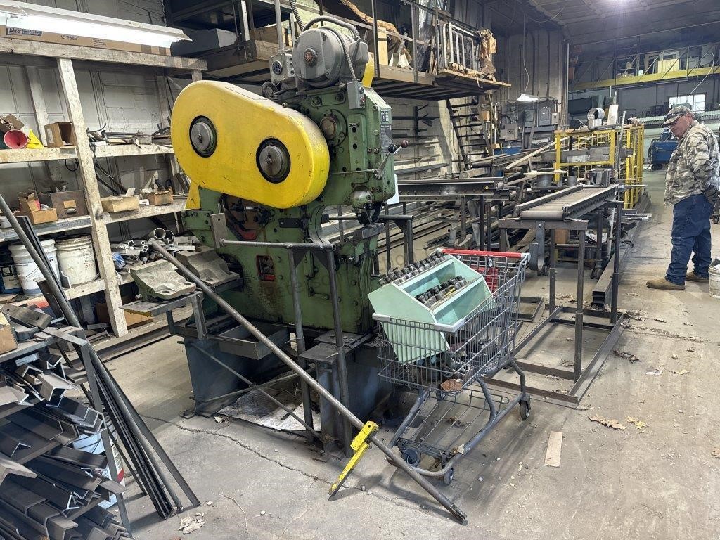 Williams Fabrication Heavy Machines Online Auction