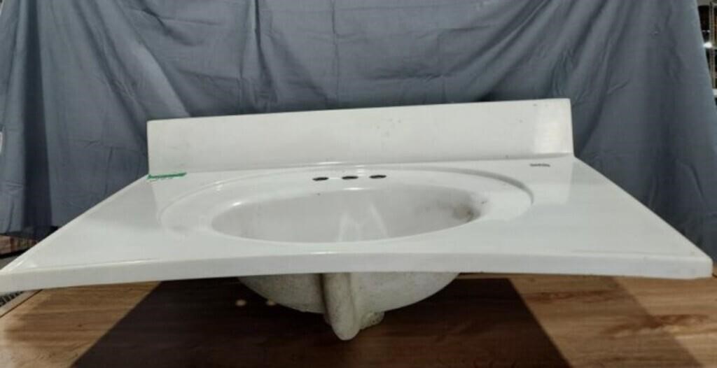 Bathroom Sink
L 31"