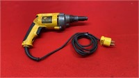 DeWalt versa drive screwdriver works