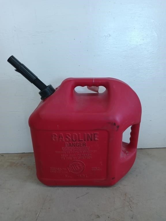 Plastic 5 gallon gas jug