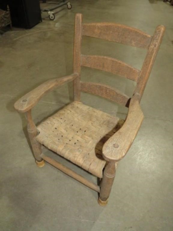 COUNTRY WOVEN SEAT CHILDS CHAIR