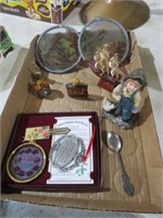 BOX OF GLASS SUNCATCHERS, FIGURINES, MISC.