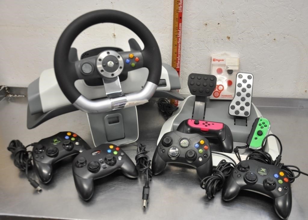 X-Box racing wheel & controllers, see notes