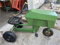 TRICYCLE PEDAL TRACTOR