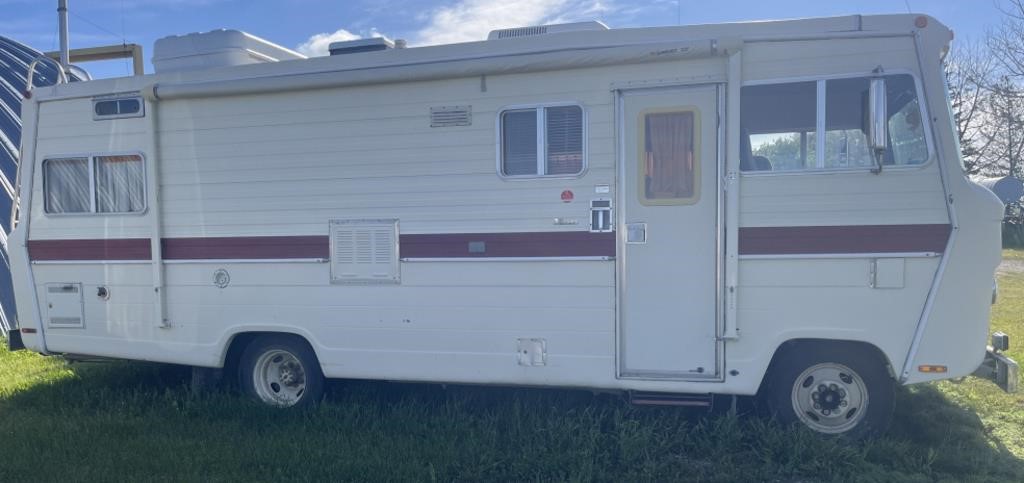 1974 Dodge Empress Class A 25' Motorhome