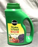 Miracle-gro Shake ‘n Feed All Purpose Plant Food