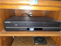 SAMSUNG VCR & DVD PLAYER DVD-V6700