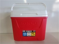 Igloo 28 Quart Cooler
