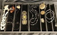 ECLECTIC JEWELRY MIX
