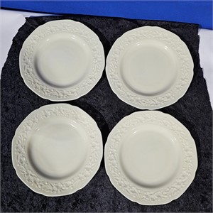 4 Indiana Custard plates