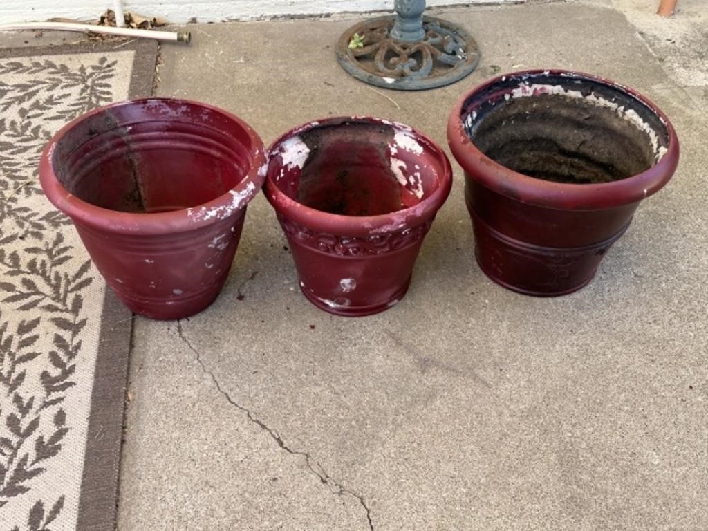 3 PLANTERS