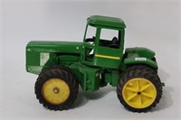 JOHN DEERE TRACTOR ERTL 1/16