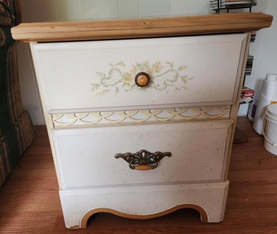 2123x16 white and tan night stand needs cleaning