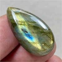 23 CTs Beautiful Labradorite Cab From Africa