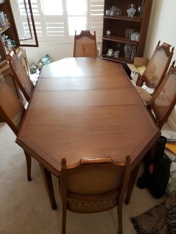 DINING ROOM SET