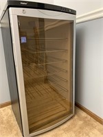 Wine refrigerator works