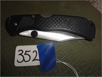 Black (9.25") Pocket Knife